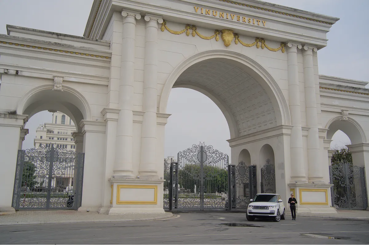 Entrance to VinUniversity